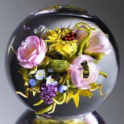 Пазл: Растительный мир внутри стеклянного шара