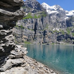 Пазл: Горное озеро в Швейцарии
