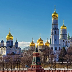 Пазл: Золотые купола Кремля