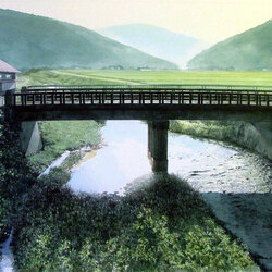 Пазл: Мост через реку