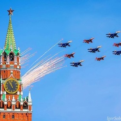 Пазл: В небе над Москвой