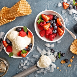 Пазл: Мороженое с ягодами