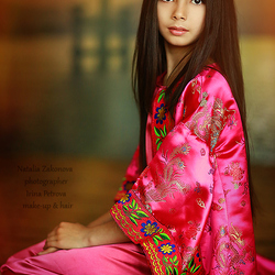 Пазл: Девочка в китайском костюме