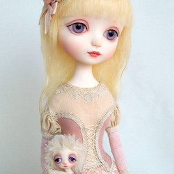 Пазл: Кукла-малышка Алисия