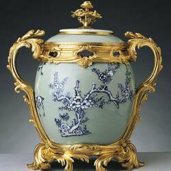 Пазл: Старинная ваза