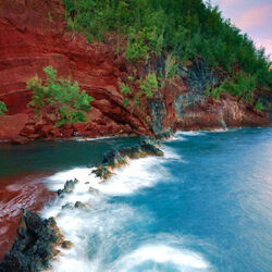 Пазл: Красный пляж Гавайев