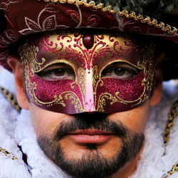 Пазл: Венецианская маска