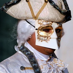 Пазл: Венецианская маска