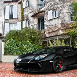 Пазл: Черный Lamborghini