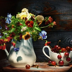 Пазл: Анютки с вишенкой