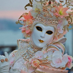 Пазл: Венецианская маска