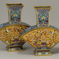 Пазл: Антикварные вазы