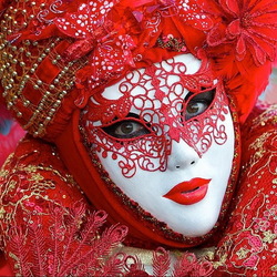 Пазл: Венецианская маска