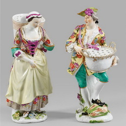 Пазл: Фарфоровые статуэтки