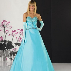 Пазл: Дизайнерское платье Tiffany Designs