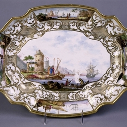 Пазл: Фарфоровый поднос