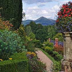 Пазл: Англия. Сад замка Поуис (Powis Castle Gardens)