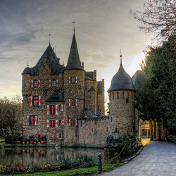 Пазл: Замок Зацвай