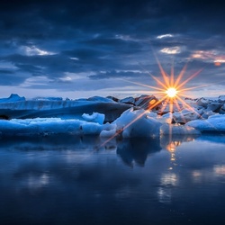 Пазл: Лед океан солнце    