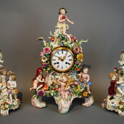 Пазл: Часы в фарфоре