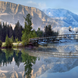 Пазл: Мост через реку горы 