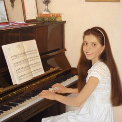 Пазл: Девочка за пианино