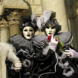 Пазл: Венецианские маски
