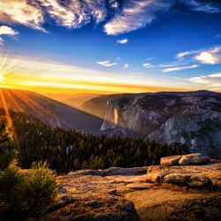 Пазл: Рассвет в горах  