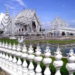 Пазл: Ват Ронг Кхун. Белый храм