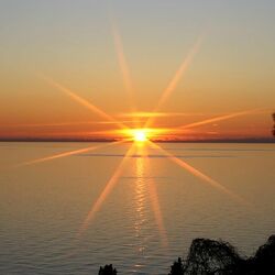 Пазл: Лучи солнца золотого