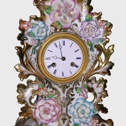 Пазл: Часы в фарфоре