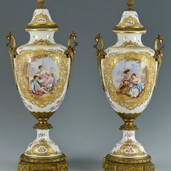 Пазл: Антикварные вазы