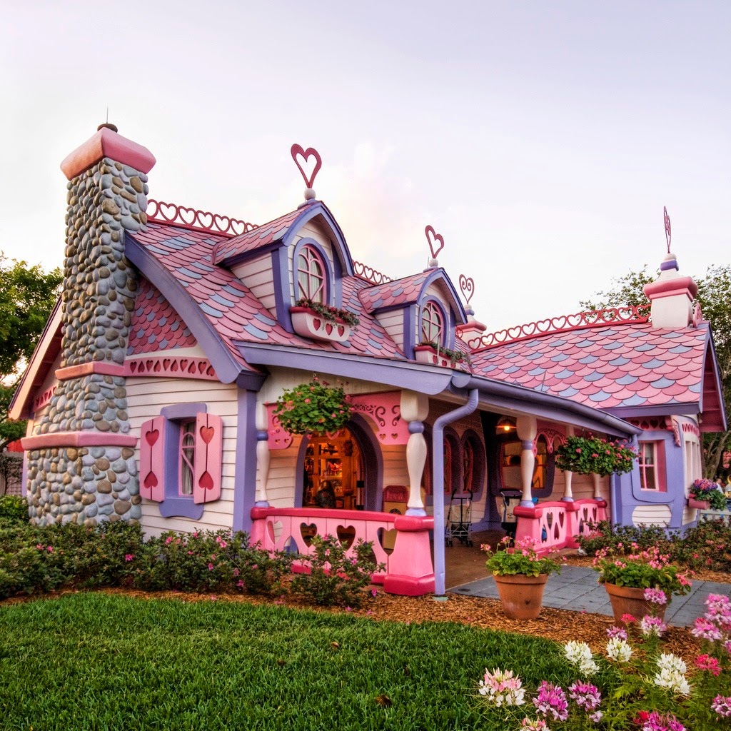 Маленький розовый дом Изабеллы, США