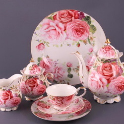 Пазл: Чайный сервиз