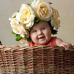 Пазл: Девочка в венке