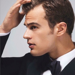 Пазл: Тео Джеймс