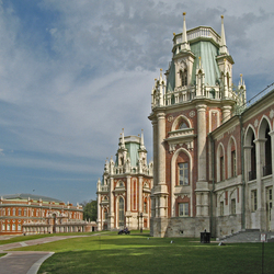 Пазл: Дворцово-парковый  ансамбль в Царицыно