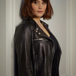 Пазл: Джемма Артертон