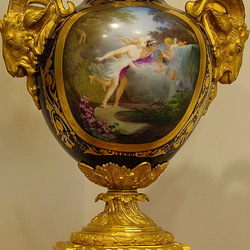 Пазл: Антикварная ваза