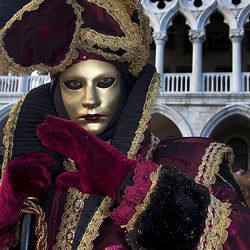 Пазл: Венецианская маска
