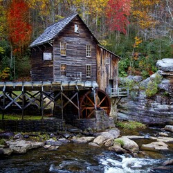 Пазл: Водяная мельница  