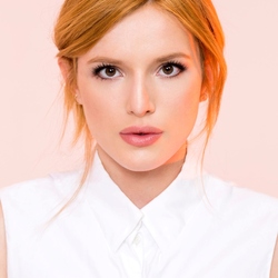 Пазл: Белла Торн