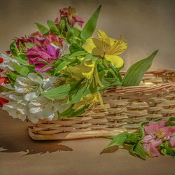 Пазл: Цветы в корзине