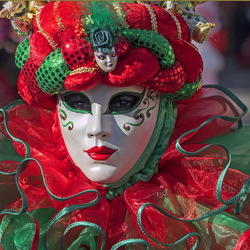 Пазл: Венецианская маска