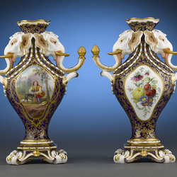 Пазл: Антикварные вазы