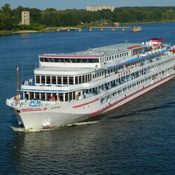 Пазл: Теплоход ''Ленин''