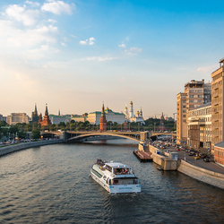 Пазл: Прогулка по Москва-реке