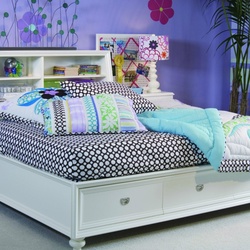 Пазл: Пестрая спальня