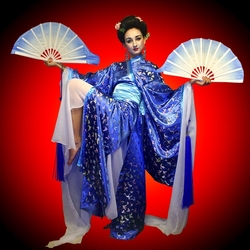 Пазл: Японка с веерами