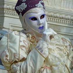 Пазл: Венецианская маска